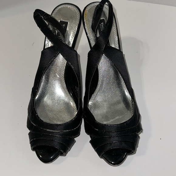 WHITE HOUSE BLACK MARKET HEELS Sandals Worn - Picture 9 of 16